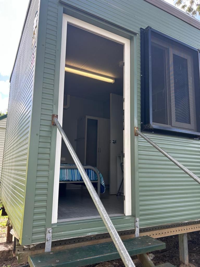 Gundy Pub & Caravan Park Gundiah エクステリア 写真