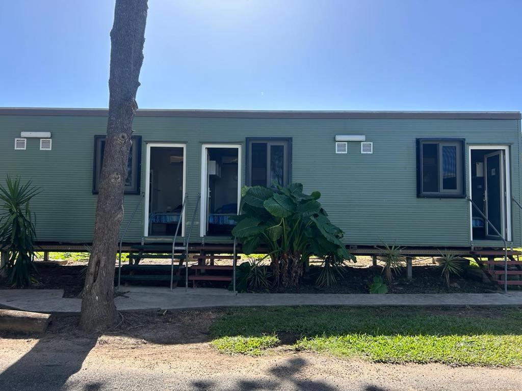 Gundy Pub & Caravan Park Gundiah エクステリア 写真
