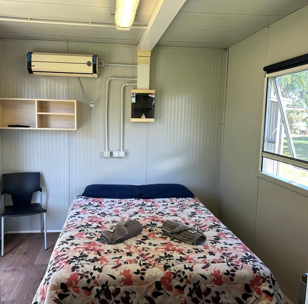 Gundy Pub & Caravan Park Gundiah エクステリア 写真